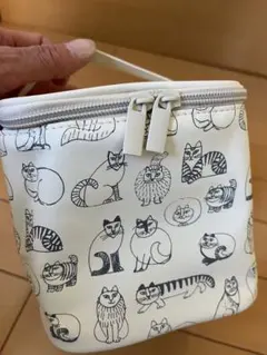 Item thumbnail for item 00ec7758-9e4c-41fa-a77f-ceaeddc458f4