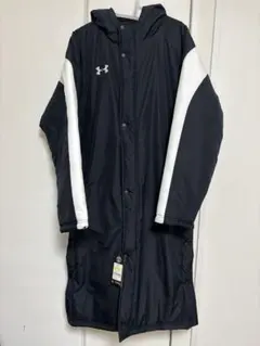 ✨極美品✨ アンダーアーマー ベンチコート ハーフコート フード収納 黒 ✨極美品✨ アンダーアーマー ベンチコート ハーフコート フード収納 黒