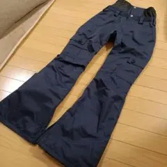 使用１日のみの美品　VESP タイトカーゴパンツ　Sサイズ　紺色　ナイロン素材