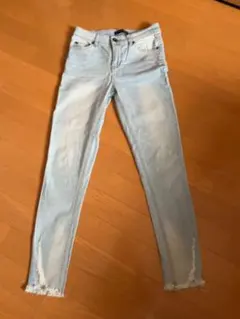 【GORGE】スキニージーンズ　美品　アイスブルー　Mのサムネイル