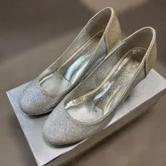 Odette e Odile グリッター パンプス シルバー ゴールド ラメのサムネイル