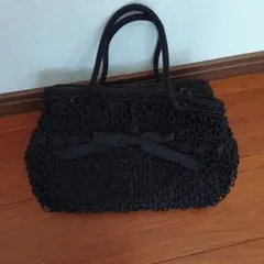 TO BE CHIC　リボン付き編み込みデザインハンドバッグ