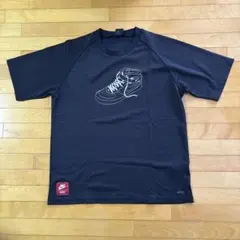 レア　Nike Dri-FIT ブラック Tシャツ M エアフォース１