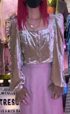 jouetie❤️スクエアネックベロアブラウス・ベージュ