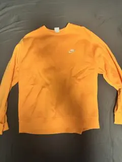 Nike オレンジ トレーナー