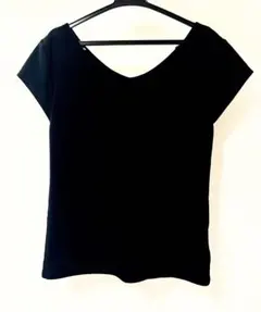シンプル ブラック 半袖 Tシャツのサムネイル