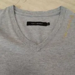 【1PIU1UGUALE3】ゴールド刺繍入り メンズTシャツのサムネイル