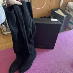 Item thumbnail for item 72922e90-aae7-4541-a317-77a45f073811