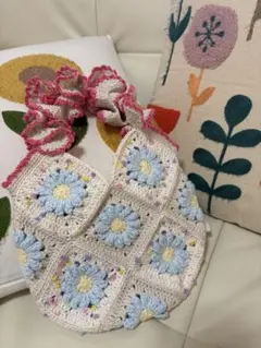 ハンドメイド　グラニーバッグ　かぎ針編み　花　グラニースクエア　モチーフバッグ