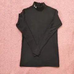 アンダーアーマー　アンダーシャツ（黒）　YMD