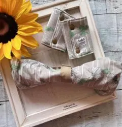 抱っこ紐よだれカバー＆フードカバーセット　ハンドメイド　花柄　リバーシブル