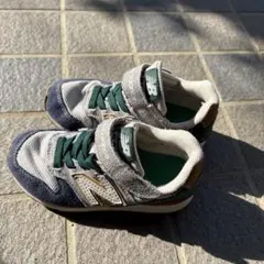 New Balance 996 スニーカー グレー/ネイビー/グリーン