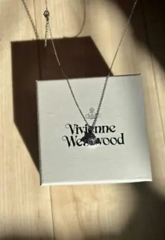 Vivienne Westwood シルバーネックレス