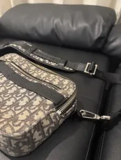 Dior ロゴ入り モノグラム ショルダーバッグ