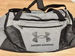 UNDER ARMOUR ダッフルバッグ グレーのサムネイル