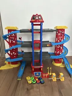 トイザらス　スピードシティ　ジャンボパーキングガレージ