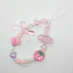 ハンドメイド　ビーズストラップ　いちご