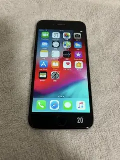 iPhone 6 スペースグレイ　16GB 使えます⭐︎