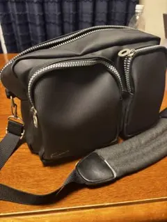 YSL ブラック 化粧ポーチ バニティ ミラー付き 収納力◎ - メルカリ