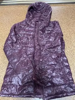 ユニクロ パープル ダウンジャケット フード付き 収納袋付き