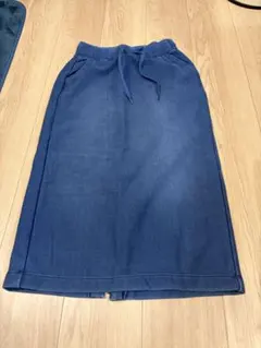 UNIQLOデニム風スリットロングスカート