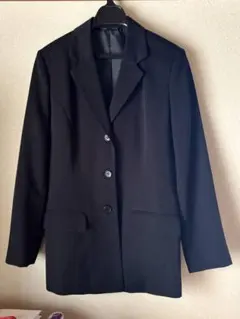 ブラックスーツセット スカート、ズボン付き