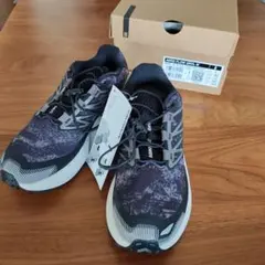 Salomon AERO FLOW サロモン　 スニーカー　24.5ブラックのサムネイル