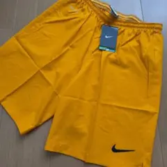 【ナイキ・Mサイズ】サッカーショートパンツ　ドライフィット　USサイズのサムネイル