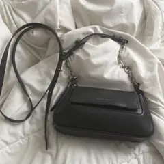 CHARLES & KEITH ブラック ショルダーバッグ チェーン