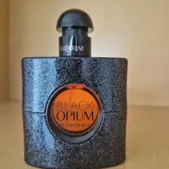 Yves Saint Laurent Black Opium 香水