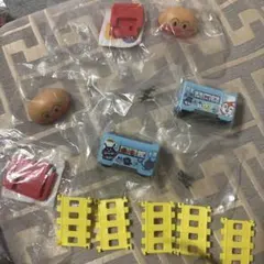アンパンマン　ガチャ　カプセルトイ　キャラレール4 5点セット　レール入り