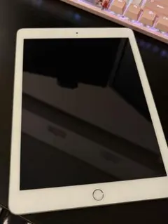 中古iPad（第5世代）Wi-Fi+CellularモデルA1823　32 GB