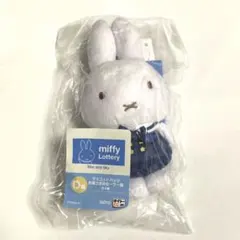 ミッフィー　マスコットバッジ　タイトーくじ