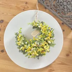 たっぷりミモザとユーカリのナチュラルムーンリース　ドア玄関飾りハーフ三日月リース