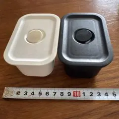 廃盤　無印食品保存容器 2個セット ホワイト ブラックのサムネイル