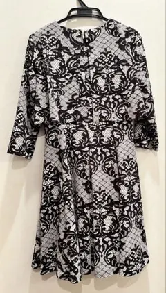 グレースコンチネンタル レース模様 七分袖ひざ丈ワンピース