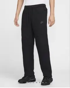 Nike テック　ブラック