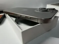 【美品】iPhone 15 Pro 128GBナチュラルチタニウム SIMフリー