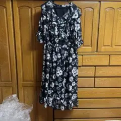 マルン　花柄フリルワンピース　4L