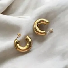 チャンキー　ボリューム　フープピアス　ゴールド　todayful好きな方