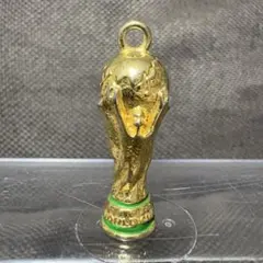 ヴィンテージ FIFA 1974年 ワールドカップ トロフィー チャーム
