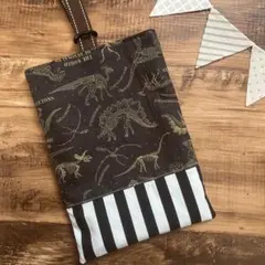 恐竜柄の上履きシューズ入れ⭐︎