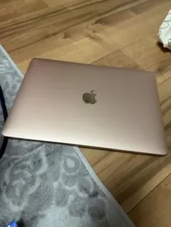 MacBook Air 13インチ 2020 ゴールド 充電75回【美品・箱有】 - メルカリ