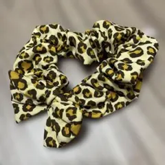 東京ディズニーリゾート ヒョウ柄シュシュ　リボンデザイン