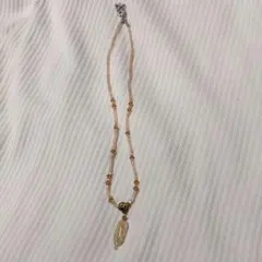 クリアビーズとゴールドのネックレス