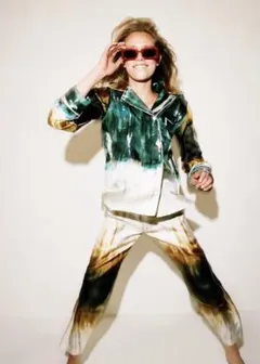 Item thumbnail for item 6a4f28eb-ff44-461e-ac57-c68063285c78