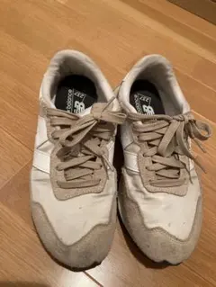ニューバランス　スニーカー