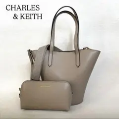 ⭐︎美品【CHARLES & KEITH】シアナ トートバッグ トープ バケツ型