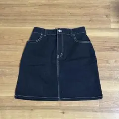 黒 デニム タイト 台形 スカート