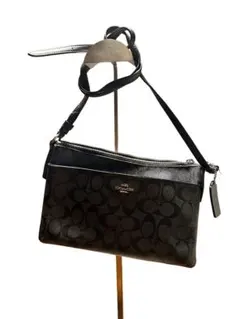 COACH コーチ ショルダーバッグ シグネチャー 黒 美品 ✨ 斜め掛け